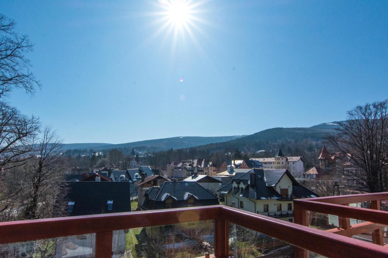 Apartamenty Izerskie - Ul. Sienkiewicza 9 Świeradów-Zdrój Екстериор снимка